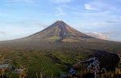 Rescuers save Russian climber trapped near crater of Mt. Mayon