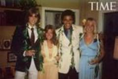 TIME publishes Obama prom photos, yearbook message