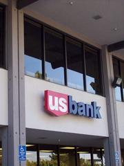 u.s. bank robbed on deanza boulevard