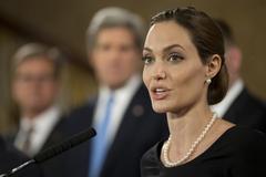 Angelina Jolie’s Mastectomy Triggers Concerns in Shanghai
